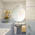 Primavera Hotel - Bathroom
