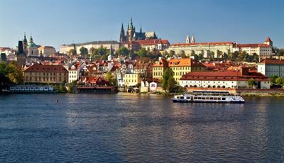 Prag - Moldau und Prager Burg